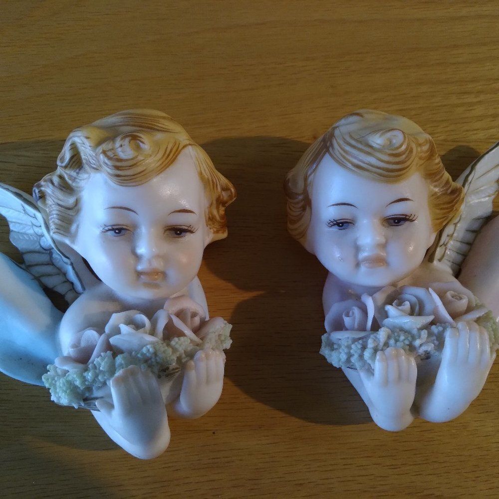 Vintage Norcrest Japan Porcelain Cherubs Angels Holding Flowers Wall Hangings